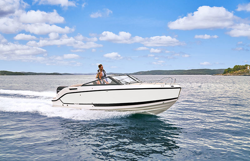 Uttern Whitehull D65 001 B
