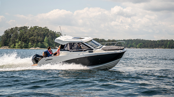 Uttern C70 the New Benchmark for Weekend Cruising 